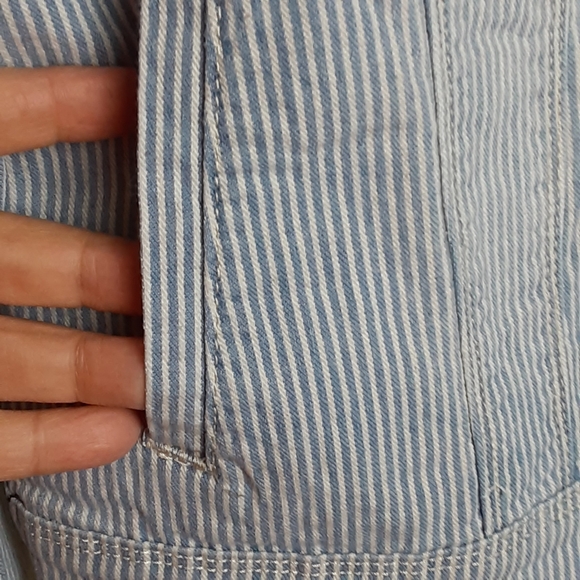 NWT Striped Jean Jacket Size Medium - Picture 5 of 16